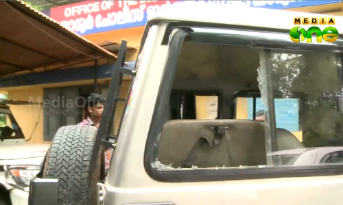 മലപ്പുറത്ത് പൊലീസിനെ അക്രമിച്ച സംഭവം: നൂറോളം പേര്‍ക്കെതിരെ കേസ്