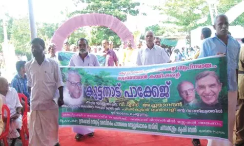 ചരിത്രത്തിലെ ഏറ്റവും വലിയ വെള്ളപ്പൊക്ക ദുരിതത്തില്‍ കുട്ടനാട്; പ്രസക്തി നഷ്ടപ്പെട്ട് കുട്ടനാട് പാക്കേജ്