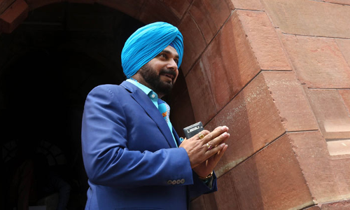 പഞ്ചാബ് വിടില്ല, പാര്‍ട്ടി സംസ്ഥാനത്തിന് മുകളിലല്ലെന്ന് സിദ്ദു