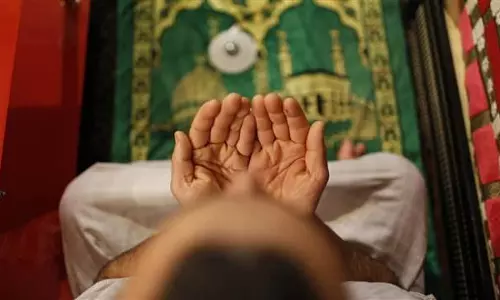 തീവ്രചിന്താഗതിക്കാരെ തിരുത്താന് മതപഠന കോഴ്സുകള് നടത്താനൊരുങ്ങി കുവൈത്ത് തീവ്രചിന്താഗതിക്കാരെ തിരുത്താന് മതപഠന കോഴ്സുകള് നടത്താനൊരുങ്ങി കുവൈത്ത്