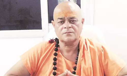 പശുവിന്റെ പേരിലായിരിക്കും മൂന്നാം ലോകമഹായുദ്ധമെന്ന് സ്വാമി അഖിലേശ്വരാനന്ദ് ഗിരി