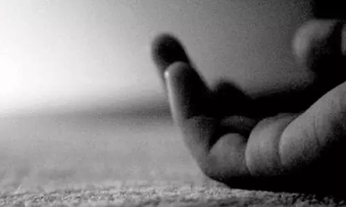 ഒന്‍പതാം ക്ലാസുകാരന്‍ സ്കൂള്‍ ടോയ്‍ലറ്റില്‍ മരിച്ച നിലയില്‍