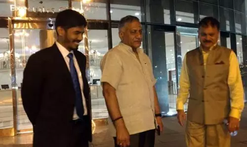 വികെ സിങ് ജിദ്ദയില്‍; തൊഴിലാളികള്‍ക്ക് നിയമസഹായം നല്‍കുമെന്ന് സൌദി