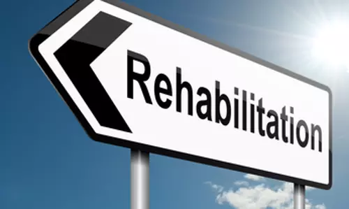 ലഹരിയില് നിന്നും ജീവിതത്തിലേക്ക് ലഹരിയില് നിന്നും ജീവിതത്തിലേക്ക്