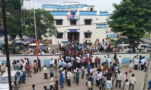 ഉനയിലെ ദലിത് മഹാറാലിയില്‍ പങ്കെടുത്തവര്‍ക്കെതിരെ മേല്‍ജാതിക്കാരുടെ ആക്രമണം