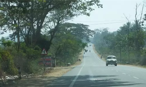 ബൈരക്കുപ്പയില്‍ പുതിയ മദ്യഷാപ്പുകള്‍ അനുവദിച്ചത് പഞ്ചായത്തിന്റെ മദ്യനിരോധം മറികടന്ന്