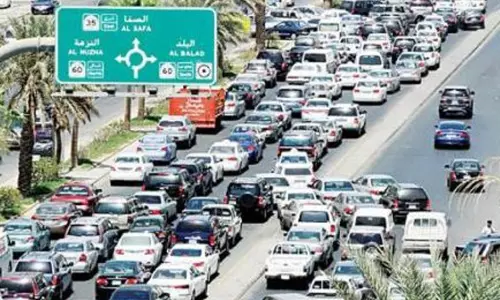 സൌദിയില്‍ ട്രാഫിക് സിഗ്നലുകളില്‍ നിയമ ലംഘനം നടത്തുന്നവര്‍ക്കുള്ള ശിക്ഷ വര്‍ദ്ധിപ്പിക്കുന്നു