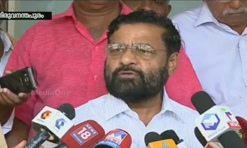 പ്രയാര്‍ ഗോപാലകൃഷ്ണനെതിരെ മന്ത്രി കടകംപളളി സുരേന്ദ്രന്‍