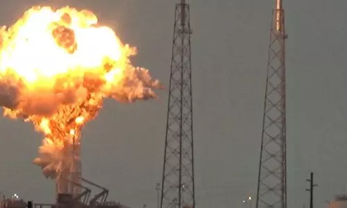 ഫാല്‍ക്കണ്‍ 9 റോക്കറ്റ് വിക്ഷേപണത്തിനിടെ പൊട്ടിത്തെറിച്ചു