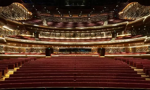 ദുബൈയുടെ കിരീടത്തില്‍ പൊന്‍തൂവലായി ഓപ്പറ ഹൌസ്