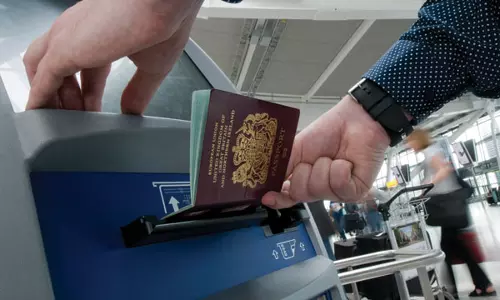കുവൈത്ത് പൗരന്മാർക്ക് ഇലക്ട്രോണിക് പാസ്പോർട്ട് നിർബന്ധമാക്കുന്നു