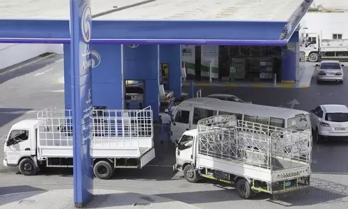 യുഎഇയില്‍ പെട്രോള്‍ വില കൂടി, ഡീസല്‍ വില കുറഞ്ഞു