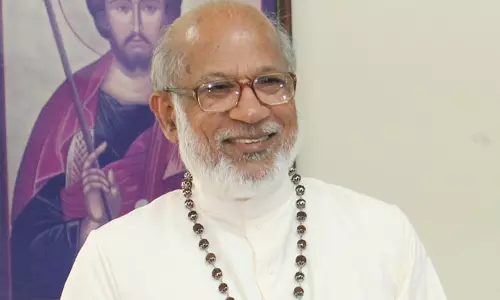 വിവാദ ഭൂമി ഇടപാടില്‍ കര്‍ദിനാള്‍ ആലഞ്ചേരിക്ക് ഹൈക്കോടതിയുടെ നോട്ടീസ്