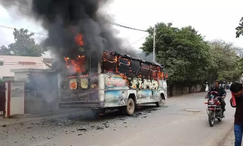 അലഹബാദില് ദലിത് നിയമ വിദ്യാര്ത്ഥി കൊല്ലപ്പെട്ട സംഭവത്തില് പ്രതിഷേധം ശക്തം അലഹബാദില് ദലിത് നിയമ വിദ്യാര്ത്ഥി കൊല്ലപ്പെട്ട സംഭവത്തില് പ്രതിഷേധം ശക്തം