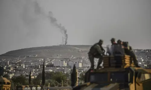 സിറിയയില്‍ ആക്രമണം ശക്തമാക്കിയ തുര്‍ക്കിക്കെതിരെ അമേരിക്ക