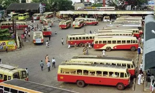 കൊല്ലം കെഎസ്ആര്‍ടിസി ഡിപ്പോയില്‍ മിന്നല്‍ പണിമുടക്ക്