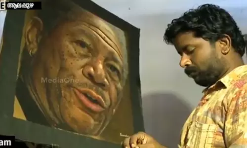 ചിത്രകലയില്‍ പരീക്ഷണങ്ങളുമായി ശിവദാസ്