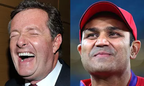 ആഴ്സണലിന് വേണ്ടി ഫുട്ബോള് കളിക്കാമോ പ്ലീസ്... സെവാഗിനെ ഉന്നംവെച്ച് വീണ്ടും മോര്ഗന് ആഴ്സണലിന് വേണ്ടി ഫുട്ബോള് കളിക്കാമോ പ്ലീസ്... സെവാഗിനെ ഉന്നംവെച്ച് വീണ്ടും മോര്ഗന്