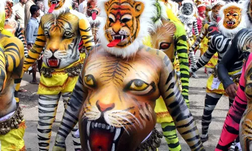 തൃശൂരില്‍ നാളെ പുലികളിറങ്ങും