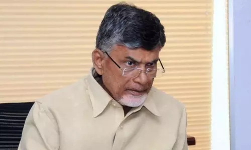 ആന്ധ്രയിലെ ജനങ്ങള്ക്ക് മുറിവേറ്റിരിക്കുന്നു, നീതി കിട്ടിയില്ല: കേന്ദ്രത്തിനെതിരെ ചന്ദ്രബാബു നായിഡു ആന്ധ്രയിലെ ജനങ്ങള്ക്ക് മുറിവേറ്റിരിക്കുന്നു, നീതി കിട്ടിയില്ല: കേന്ദ്രത്തിനെതിരെ ചന്ദ്രബാബു നായിഡു