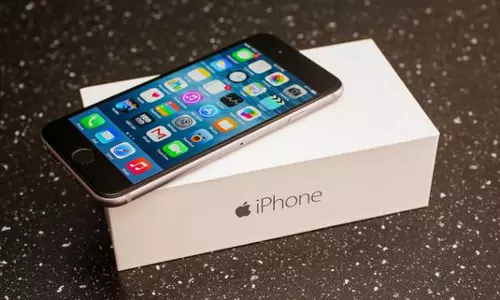 ഐ ഫോണ് 7 ഒക്ടോബര് ഏഴിന് ഇന്ത്യയിലെത്തും, വില ഔദ്യോഗികമായി പ്രഖ്യാപിച്ചു ഐ ഫോണ് 7 ഒക്ടോബര് ഏഴിന് ഇന്ത്യയിലെത്തും, വില ഔദ്യോഗികമായി പ്രഖ്യാപിച്ചു