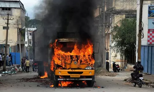 കാവേരി വിഷയത്തില്‍ തമിഴ്‍നാട്, കര്‍ണാടക സര്‍ക്കാറുകള്‍ക്ക് സുപ്രീംകോടതിയുടെ ശാസന