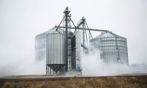 കൊല്ലത്ത് സ്വകാര്യകമ്പനിയില്‍ നിന്ന് അമോണിയം ചോര്‍ന്നു; നാല് പേര്‍ ആശുപത്രിയില്‍