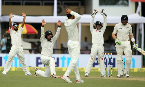 ന്യൂസിലാന്‍ഡ് 262 റണ്‍സിന് പുറത്ത്