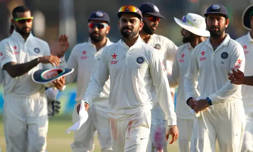 ഇന്ത്യന് ടെസ്റ്റ് താരങ്ങളുടെ പ്രതിഫലം ഇരട്ടിയാക്കി; ഒരു മത്സരം കളിക്കുന്നതിന് ഇനി 15 ലക്ഷം രൂപ ഇന്ത്യന് ടെസ്റ്റ് താരങ്ങളുടെ പ്രതിഫലം ഇരട്ടിയാക്കി; ഒരു മത്സരം കളിക്കുന്നതിന് ഇനി 15 ലക്ഷം രൂപ