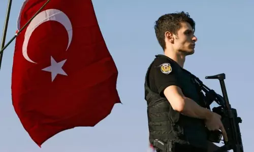 ഗുലനുമായി ബന്ധം ; 13000 പൊലീസുകാരെ കൂടി തുര്‍ക്കി സസ്പെന്‍ഡ് ചെയ്തു