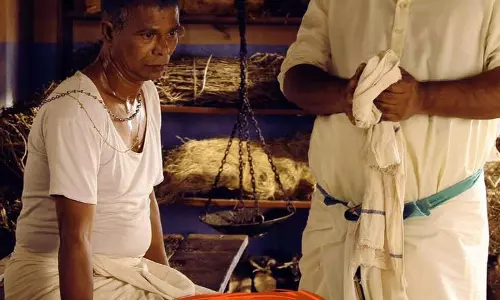 മണ്‍റോതുരുത്തിന്റെ റിലീസ് മാറ്റിവെച്ചു