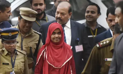 ഹാദിയ - ഷെഫിന്‍ ജഹാന്‍ വിവാഹം സുപ്രീംകോടതി അംഗീകരിച്ചു