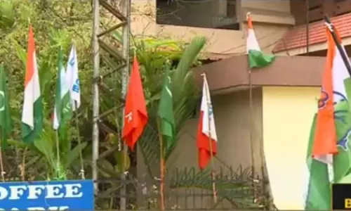 കോണ്‍ഗ്രസ് പ്രവര്‍ത്തകന്റെ കയ്യബദ്ധം; ജേക്കബ് ഗ്രൂപ്പ് തല തിരിഞ്ഞു