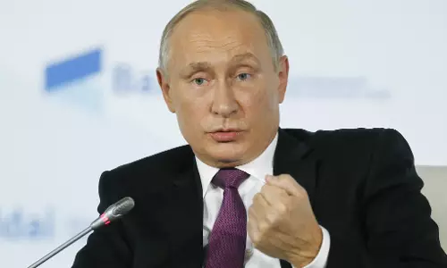 റഷ്യയ്ക്ക് വീണ്ടും പുടിന്കാലം: നാലാം തവണയും വ്ലാദിമിര് പുടിന് തന്നെ പ്രസിഡന്റ് റഷ്യയ്ക്ക് വീണ്ടും പുടിന്കാലം: നാലാം തവണയും വ്ലാദിമിര് പുടിന് തന്നെ പ്രസിഡന്റ്