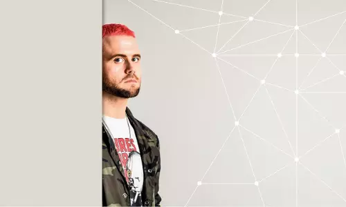 ഒരൊറ്റ രാത്രികൊണ്ട് ഫേസ്ബുക്കിന് 32600 കോടി രൂപ നഷ്ടപ്പെടുത്തിയ ക്രിസ് വെയ്ലി ഒരൊറ്റ രാത്രികൊണ്ട് ഫേസ്ബുക്കിന് 32600 കോടി രൂപ നഷ്ടപ്പെടുത്തിയ ക്രിസ് വെയ്ലി