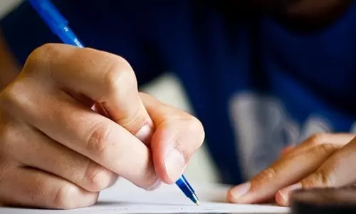 ഹയര്‍ സെക്കന്‍ഡറി ഫിസിക്സ് പരീക്ഷയുടെ ചോദ്യപേപ്പര്‍ ചോര്‍ന്നു