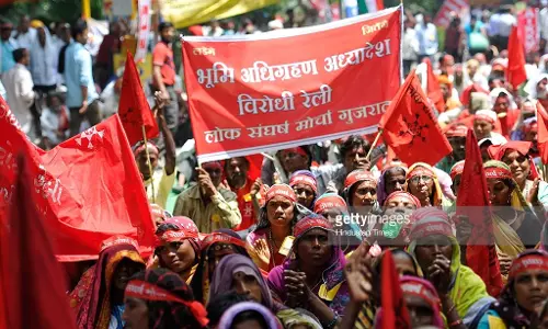 ആർഎസ്എസിനെതിരായ പ്രക്ഷോഭങ്ങളും കർഷകപ്രക്ഷോഭങ്ങളും ഒരുമിച്ചു പോകണമെന്ന് സീതാറാം യെച്ചൂരി ആർഎസ്എസിനെതിരായ പ്രക്ഷോഭങ്ങളും കർഷകപ്രക്ഷോഭങ്ങളും ഒരുമിച്ചു പോകണമെന്ന് സീതാറാം യെച്ചൂരി