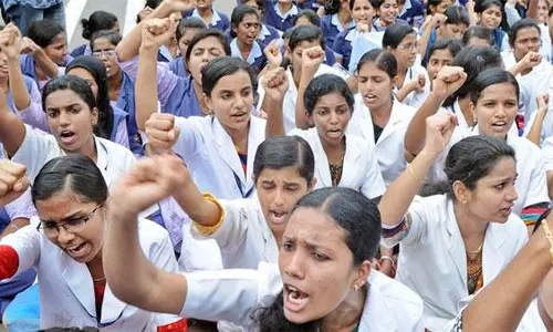 ആശുപത്രി ജീവനക്കാരുടെ വേതനം പുതുക്കുന്നതിനുള്ള മധ്യസ്ഥ ചര്‍ച്ച ഇന്ന്