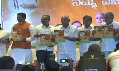 കര്ണാടകയിലും ഗോമാതാവിന്റെ തണലില് ബിജെപി പ്രകടന പത്രിക; വാഗ്ദാനങ്ങള് ഇങ്ങനെ... കര്ണാടകയിലും ഗോമാതാവിന്റെ തണലില് ബിജെപി പ്രകടന പത്രിക; വാഗ്ദാനങ്ങള് ഇങ്ങനെ...