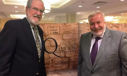 ഖുര്ആനില് എത്ര തവണ ബൈബിളിനെ പരാമര്ശിക്കുന്നുണ്ട്; ഖുര്ആന്റെ പുതിയ വിവര്ത്തനവുമായി സുഹൃത്തുക്കള് ഖുര്ആനില് എത്ര തവണ ബൈബിളിനെ പരാമര്ശിക്കുന്നുണ്ട്; ഖുര്ആന്റെ പുതിയ വിവര്ത്തനവുമായി സുഹൃത്തുക്കള്