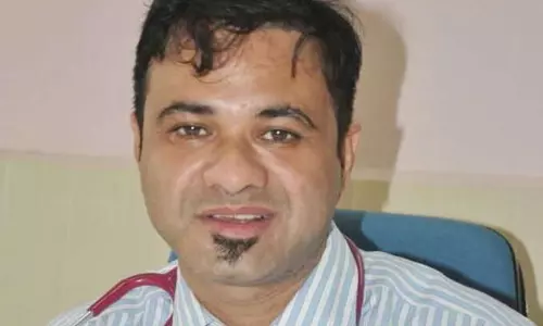 നിപ വൈറസ്; കോഴിക്കോട് മെഡിക്കല് കോളേജില് സേവനം അനുഷ്ഠിക്കാന് അനുവദിക്കണമെന്ന് ഡോ.കഫീല്ഖാന് നിപ വൈറസ്; കോഴിക്കോട് മെഡിക്കല് കോളേജില് സേവനം അനുഷ്ഠിക്കാന് അനുവദിക്കണമെന്ന് ഡോ.കഫീല്ഖാന്