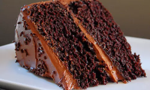 രാവിലെ ചോക്ലേറ്റ് കേക്ക് ശീലമാക്കൂ..അമിതഭാരം കുറയും