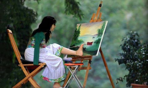 കാല്‍വിരലുകളാല്‍ സ്വപ്ന വിസ്‍മയം തീര്‍ക്കുന്ന സ്വപ്ന