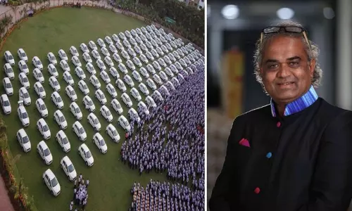 ‌400 ഫ്ലാറ്റ്, 1260 കാറ്; ജീവനക്കാര്‍ക്ക് ഇത്തവണയും സാവ്ജി ധോലാക്കിയയുടെ ദീപാവലി സമ്മാനം