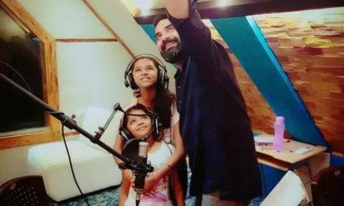 മമ്മുട്ടി ചിത്രത്തിലൂടെ ഇന്ദ്രജിത്തിന്റെ മക്കള് പിന്നണിഗാനരംഗത്തേക്ക് മമ്മുട്ടി ചിത്രത്തിലൂടെ ഇന്ദ്രജിത്തിന്റെ മക്കള് പിന്നണിഗാനരംഗത്തേക്ക്