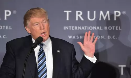 ആഫ്രിക്കന് വംശജരായ വോട്ടര്മാരെ സ്വാധീനിക്കാന് പുതിയ വാഗ്ദാനവുമായി ഡൊണാള്ഡ് ട്രംപ് ആഫ്രിക്കന് വംശജരായ വോട്ടര്മാരെ സ്വാധീനിക്കാന് പുതിയ വാഗ്ദാനവുമായി ഡൊണാള്ഡ് ട്രംപ്