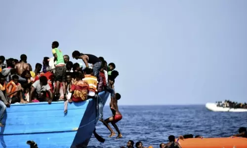 മെഡിറ്ററേനിയന്‍ കടലിടുക്കില്‍ അഭയാര്‍ഥികളുടെ ബോട്ട് മുങ്ങി മരിച്ചവരുടെ എണ്ണം 240 കവിഞ്ഞു