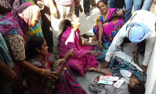 നോട്ടുകള്‍  പിന്‍വലിച്ചത് മൂലം രണ്ട് മരണങ്ങളും,  ദുരിത കഥ തുടരുന്നു