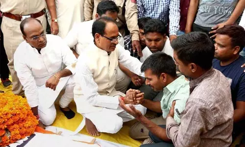 അവര്‍ ജയിലില്‍ ചിക്കന്‍ ബിരിയാണി തിന്ന് കഴിയുകയാണെന്ന്ശിവരാജ് ചൌഹാന്‍