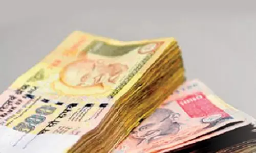 നോട്ടുകള്‍ അസാധുവാക്കി; പ്രവാസികളും പ്രതിസന്ധിയില്‍